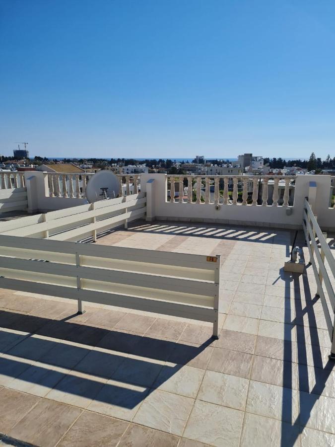Stay Ocean Apartment Paphos Ngoại thất bức ảnh