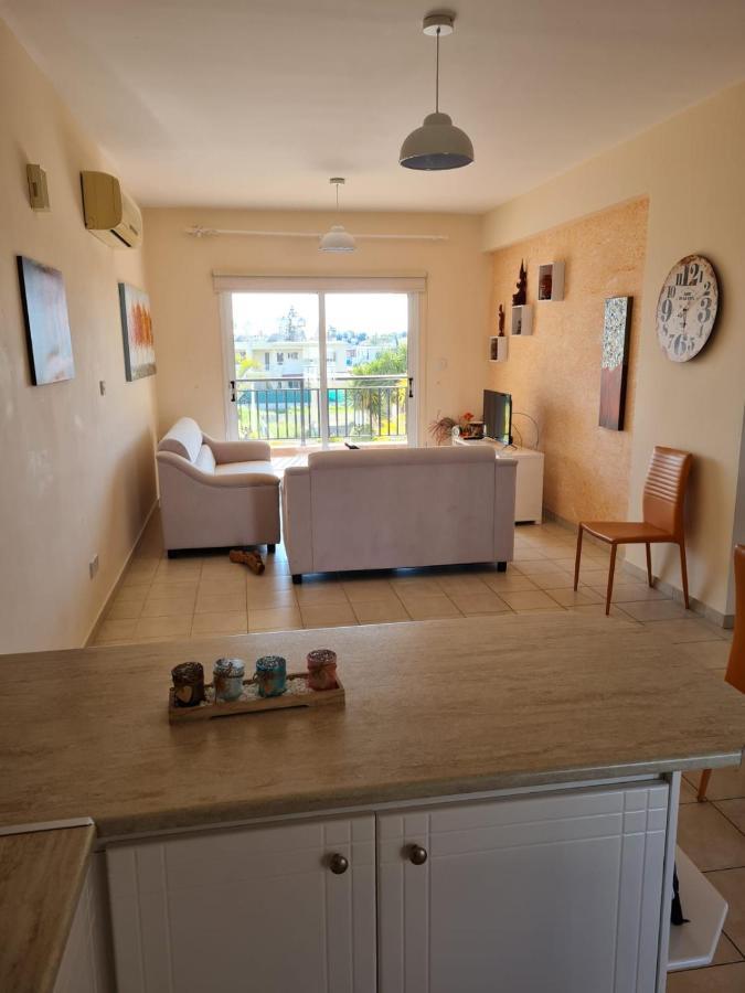Stay Ocean Apartment Paphos Ngoại thất bức ảnh