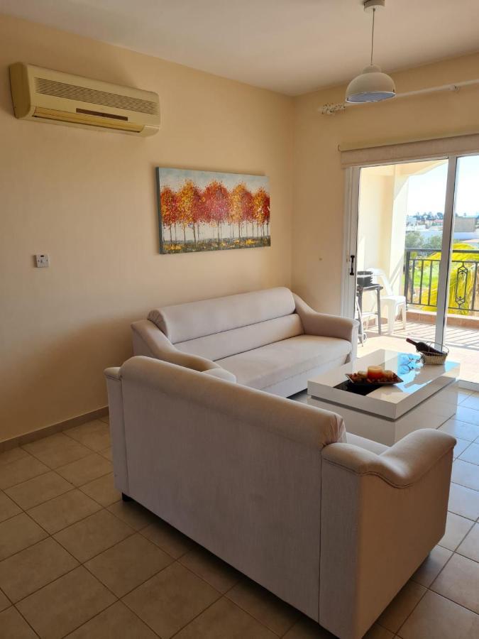 Stay Ocean Apartment Paphos Ngoại thất bức ảnh