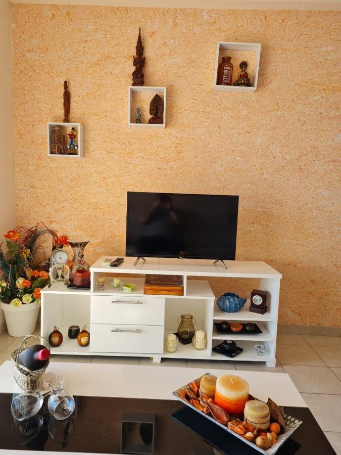 Stay Ocean Apartment Paphos Ngoại thất bức ảnh